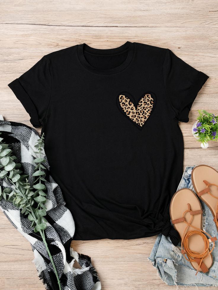 Leopard & Heart Print Tee regular fit