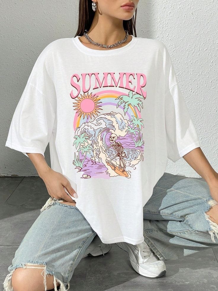 Letter and halloween graphic women's oversized tshirt