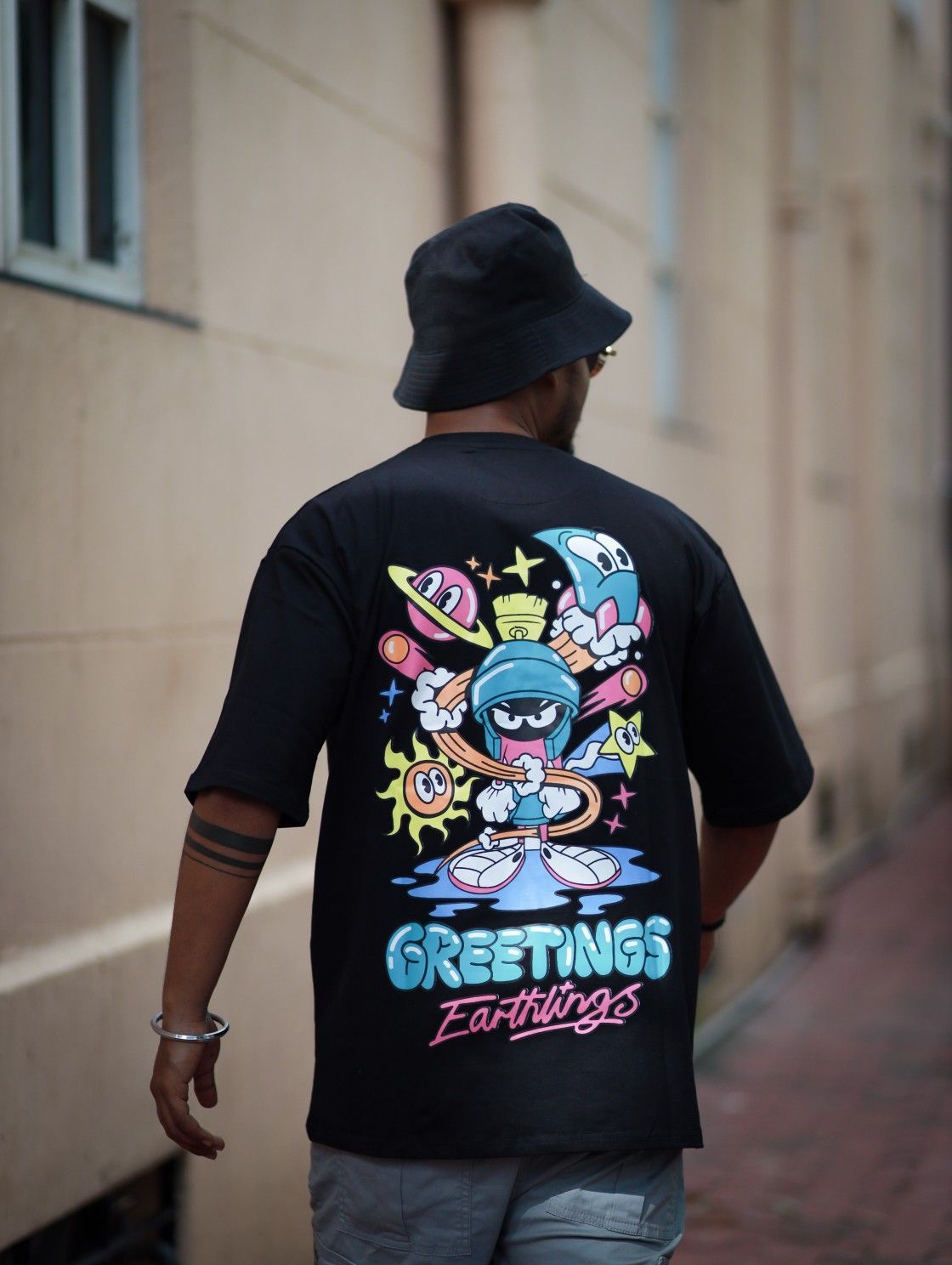 Oversized backprint tshirt