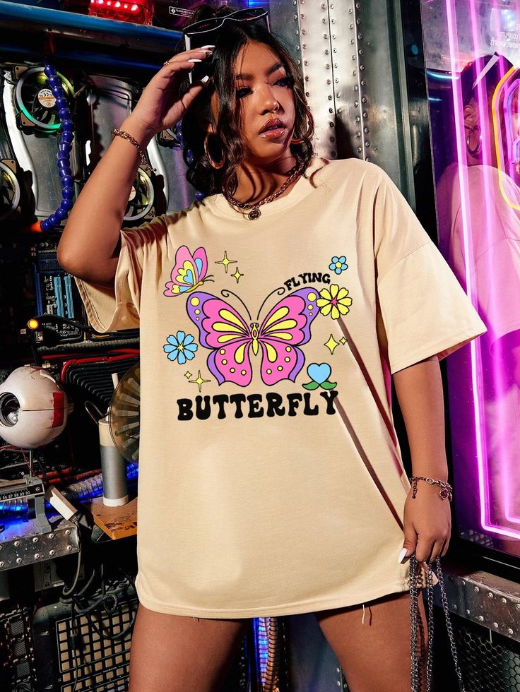 Butterfly & Letter Graphic Drop Shoulder Tee