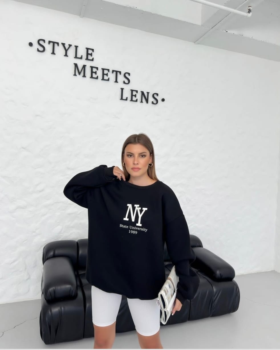 NY women’s oversized sweatshirt