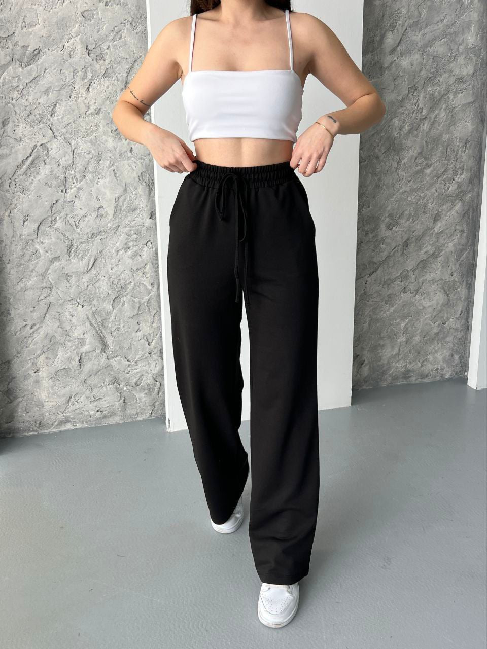 Wide -leg pants