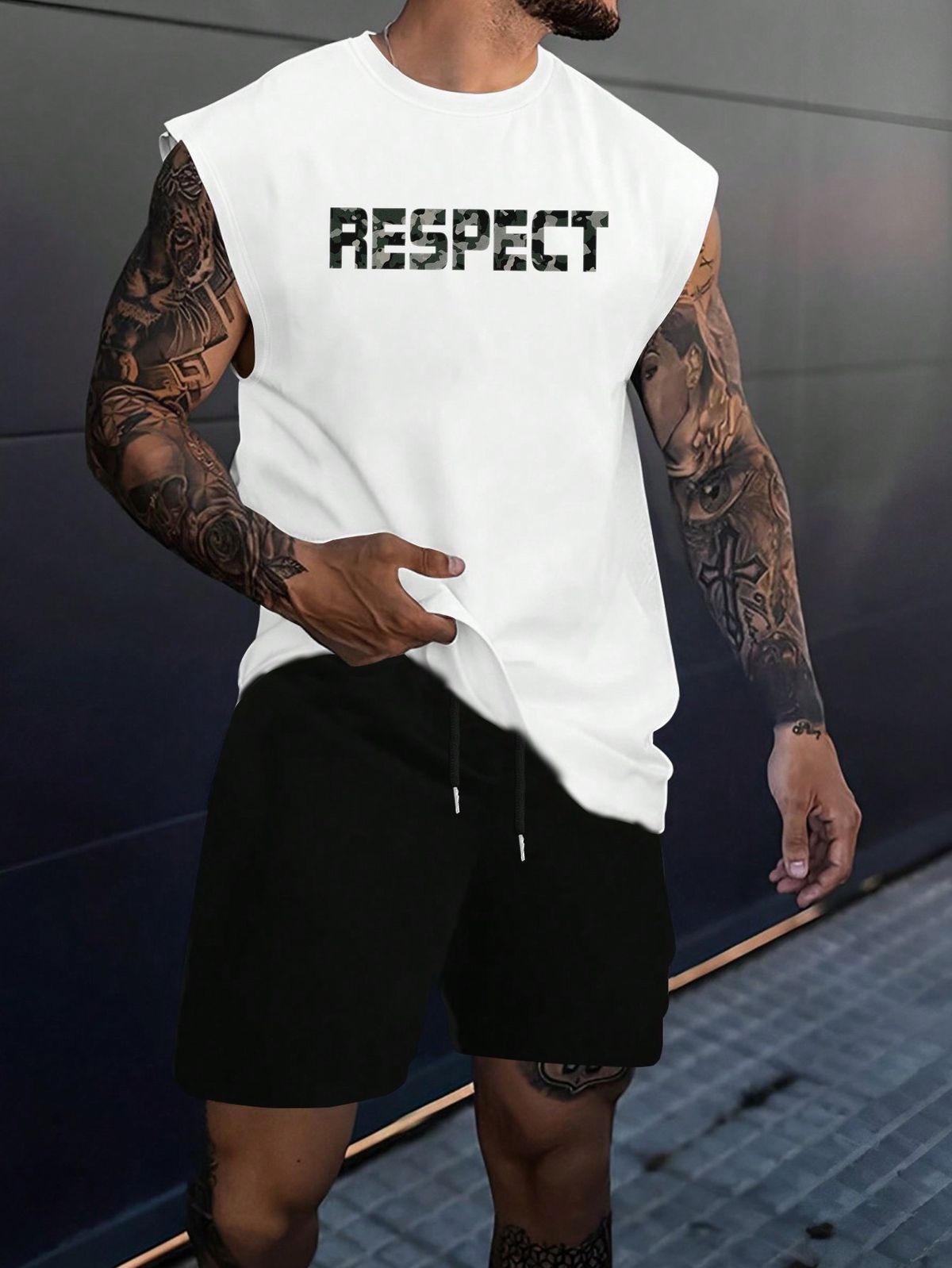 Men Fashionable Respect Printed Sleeveless Tank Top And Shorts Set