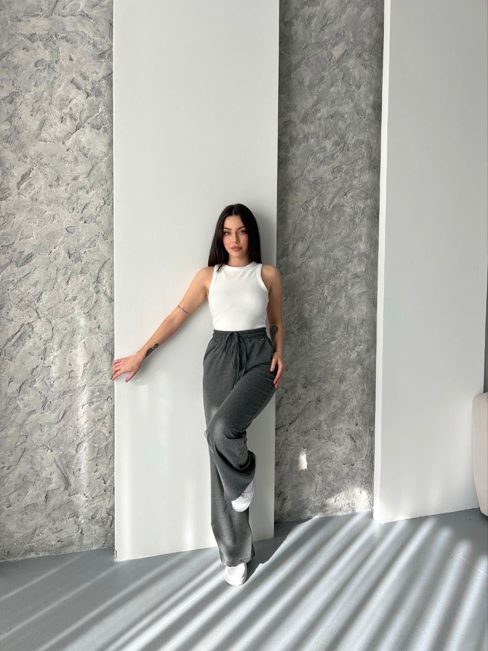 Wide -leg pants