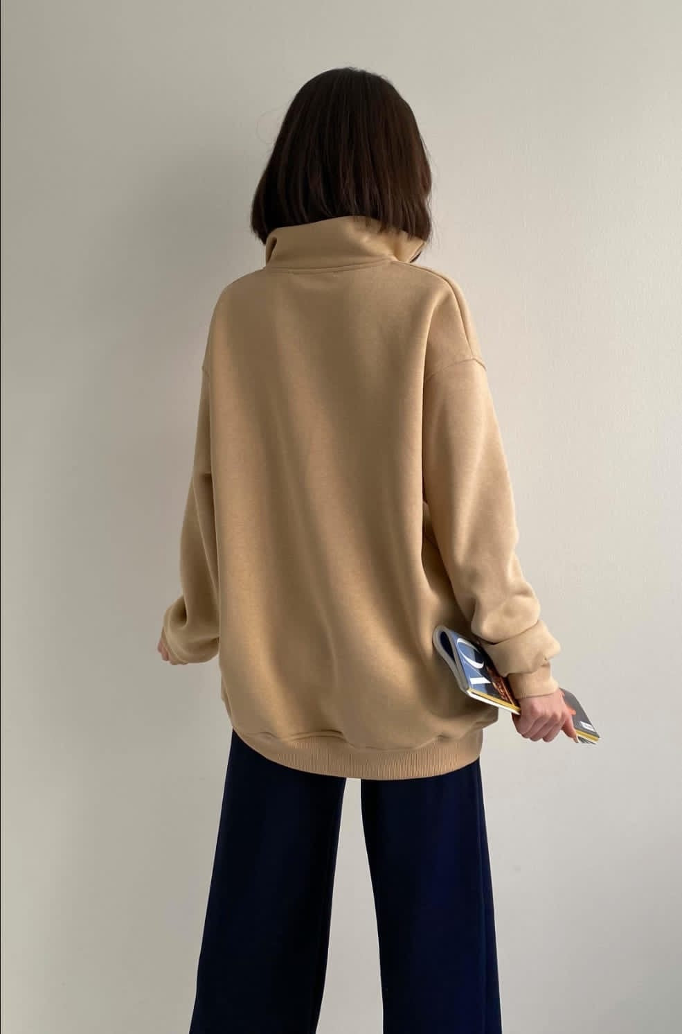 Basic Sweatshirt with zipper