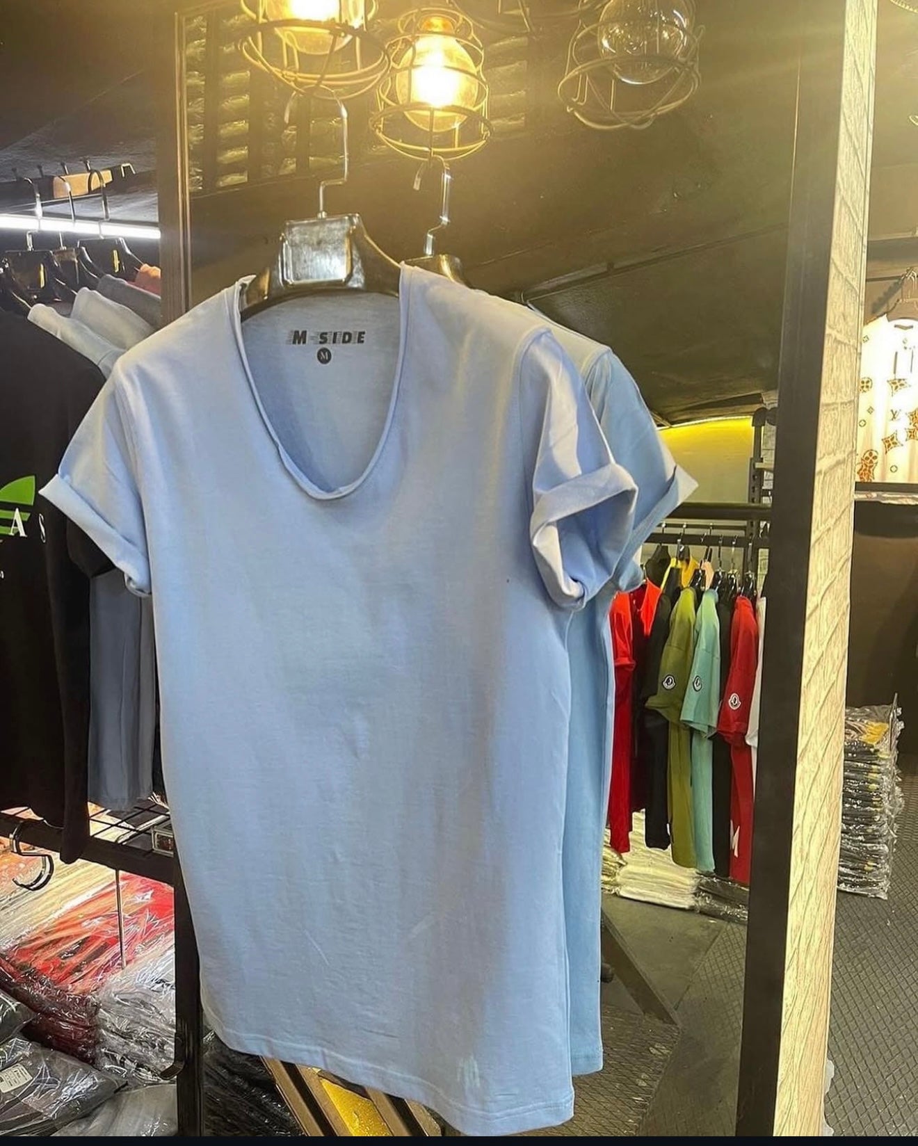 Men V-Neck Basic