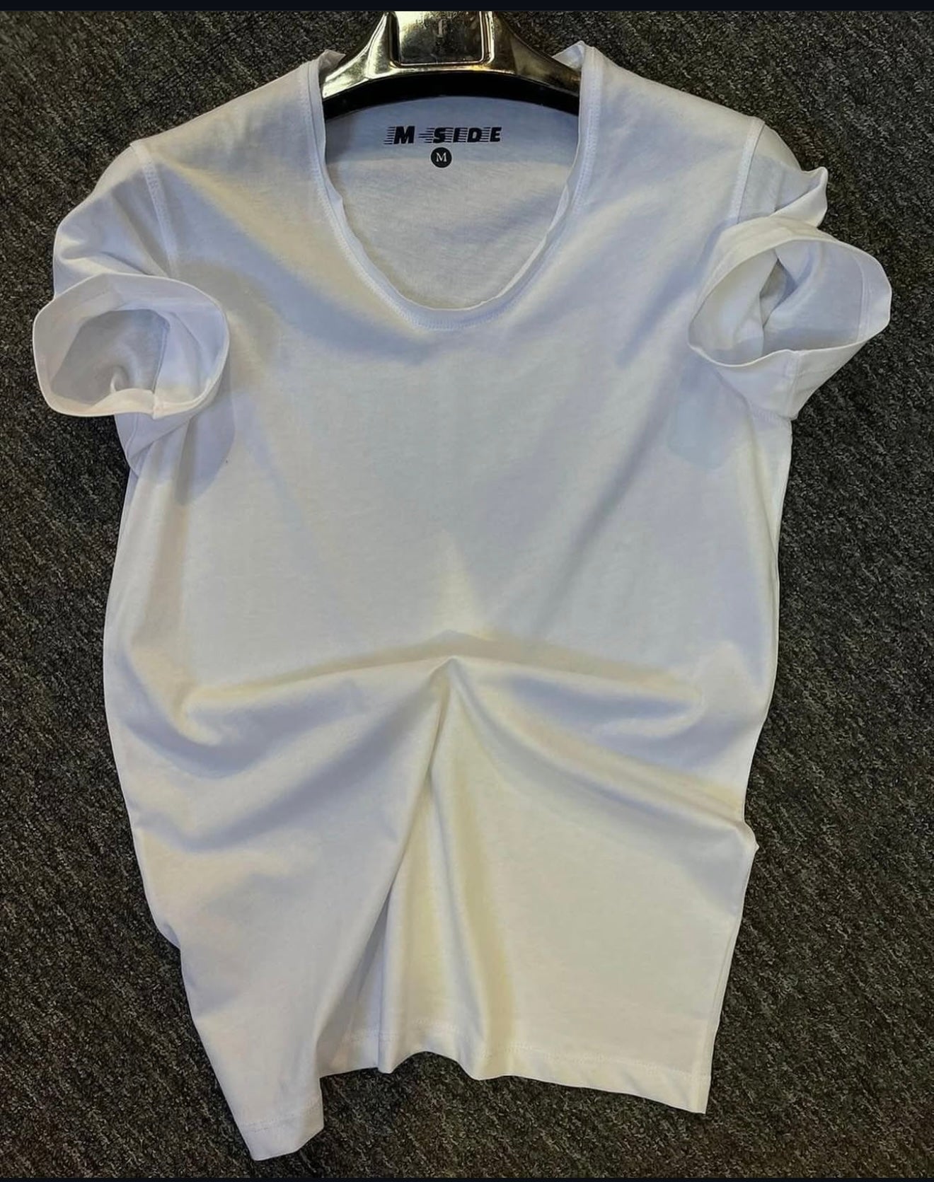 Men V-Neck Basic