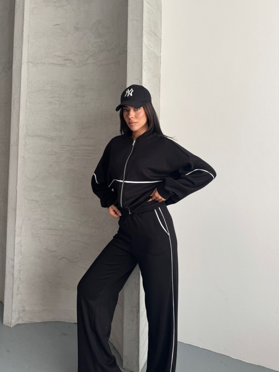Minimalist Black Zip-Up Lounge Set