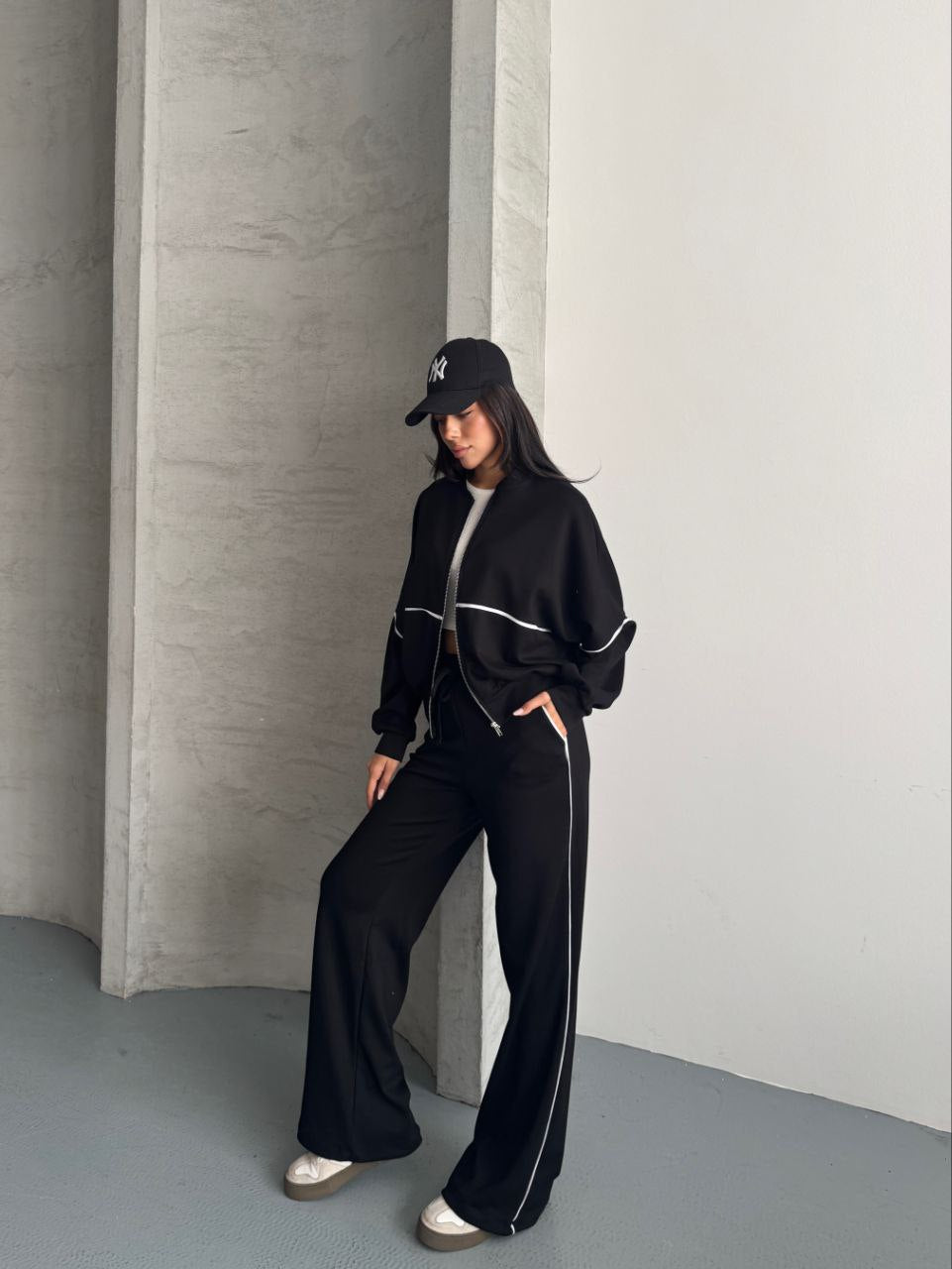 Minimalist Black Zip-Up Lounge Set