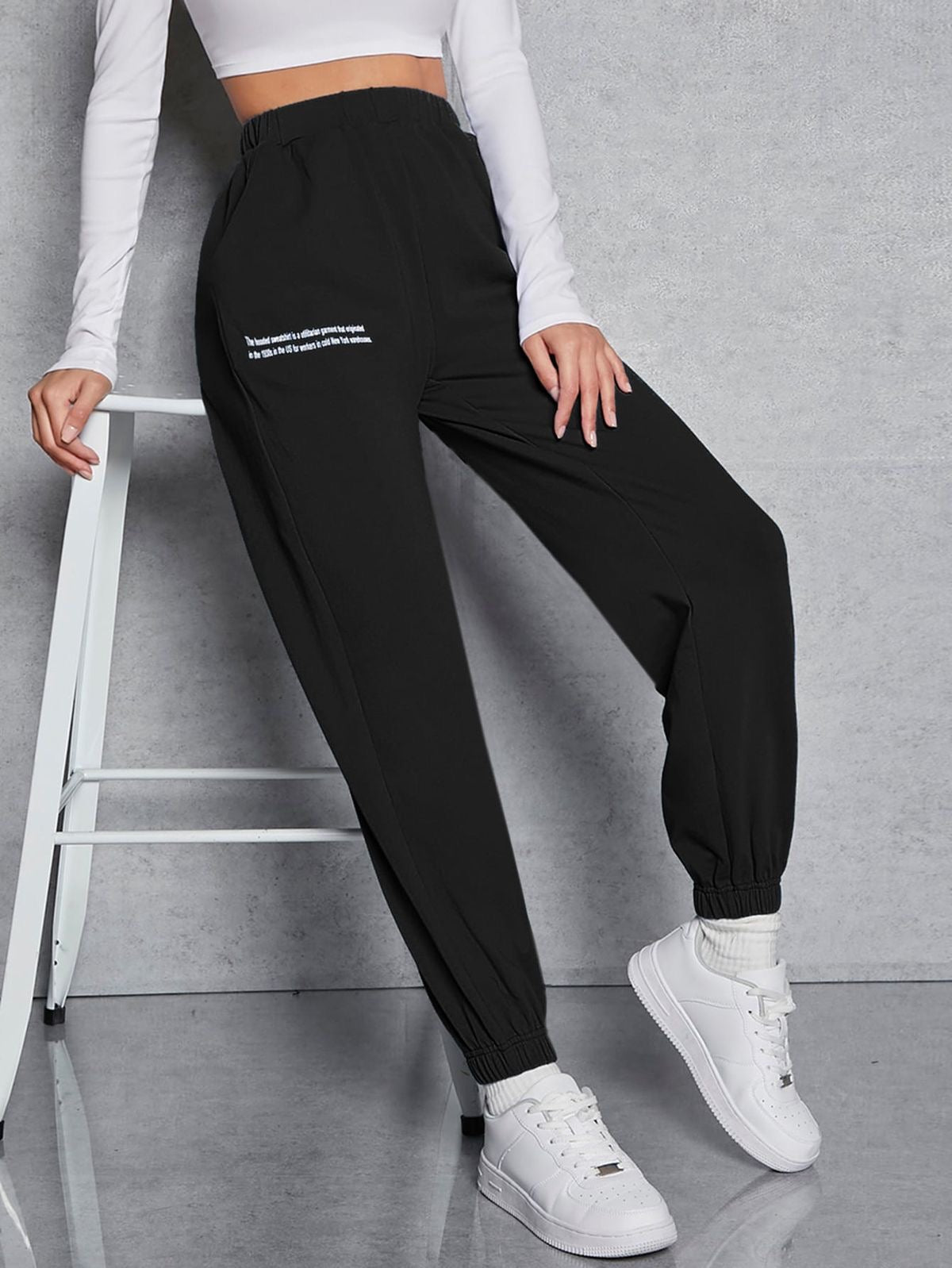 Women Pant Fleece with Graphics and Letters