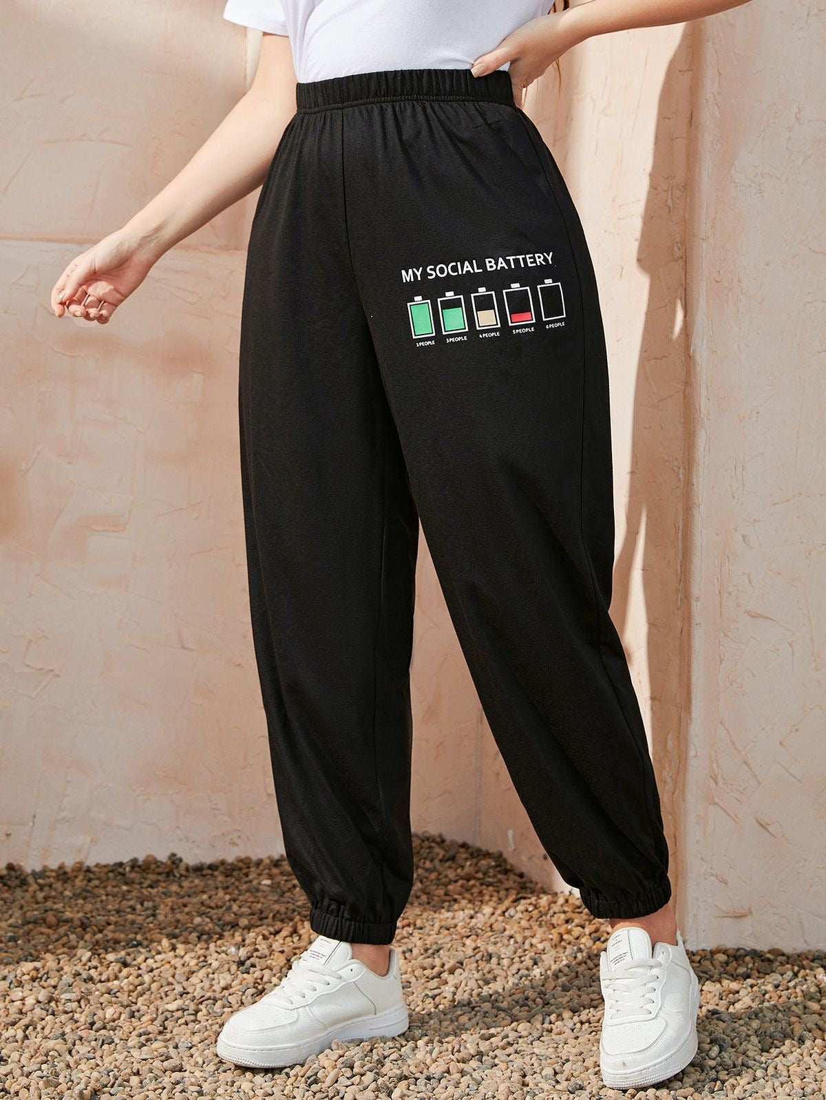 Women Pant Fleece with Graphics and Letters