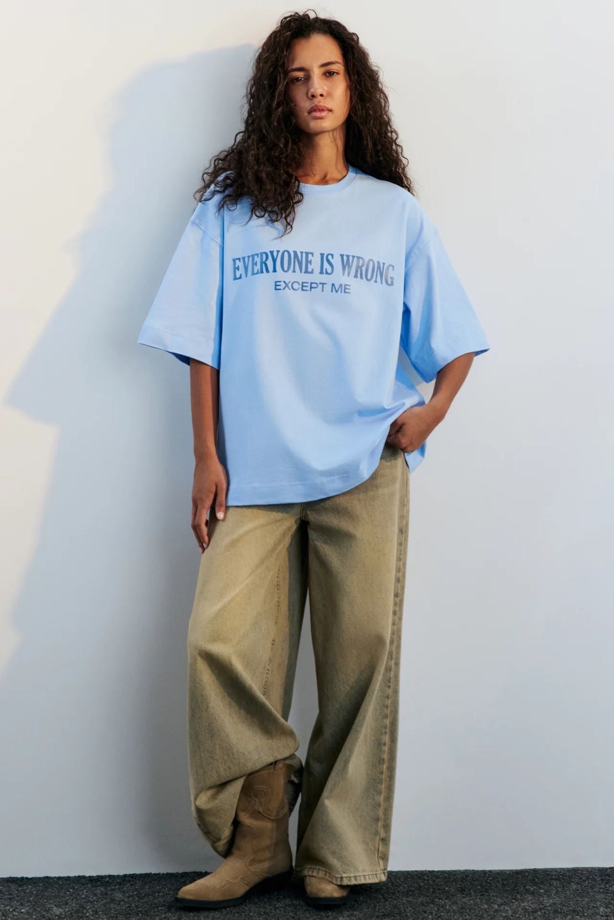 Everyone is wrong except me Oversized T-shirts