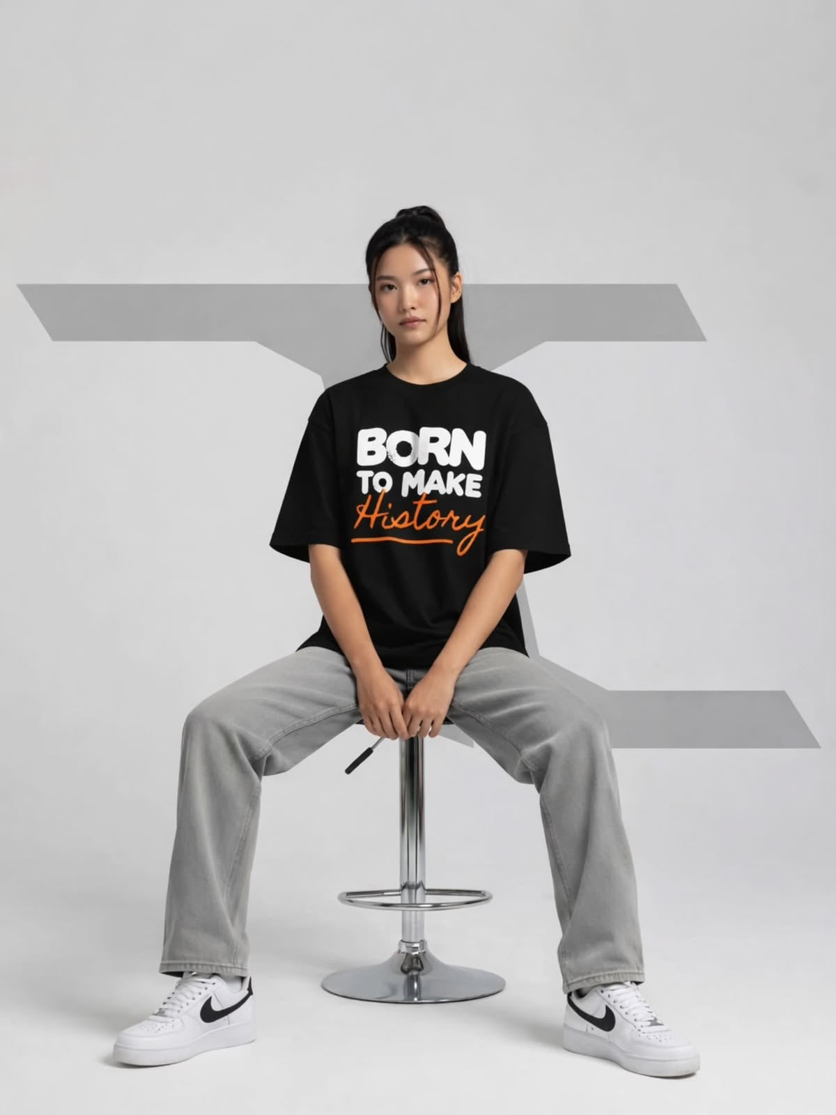 Born to make history Oversized T-shirts