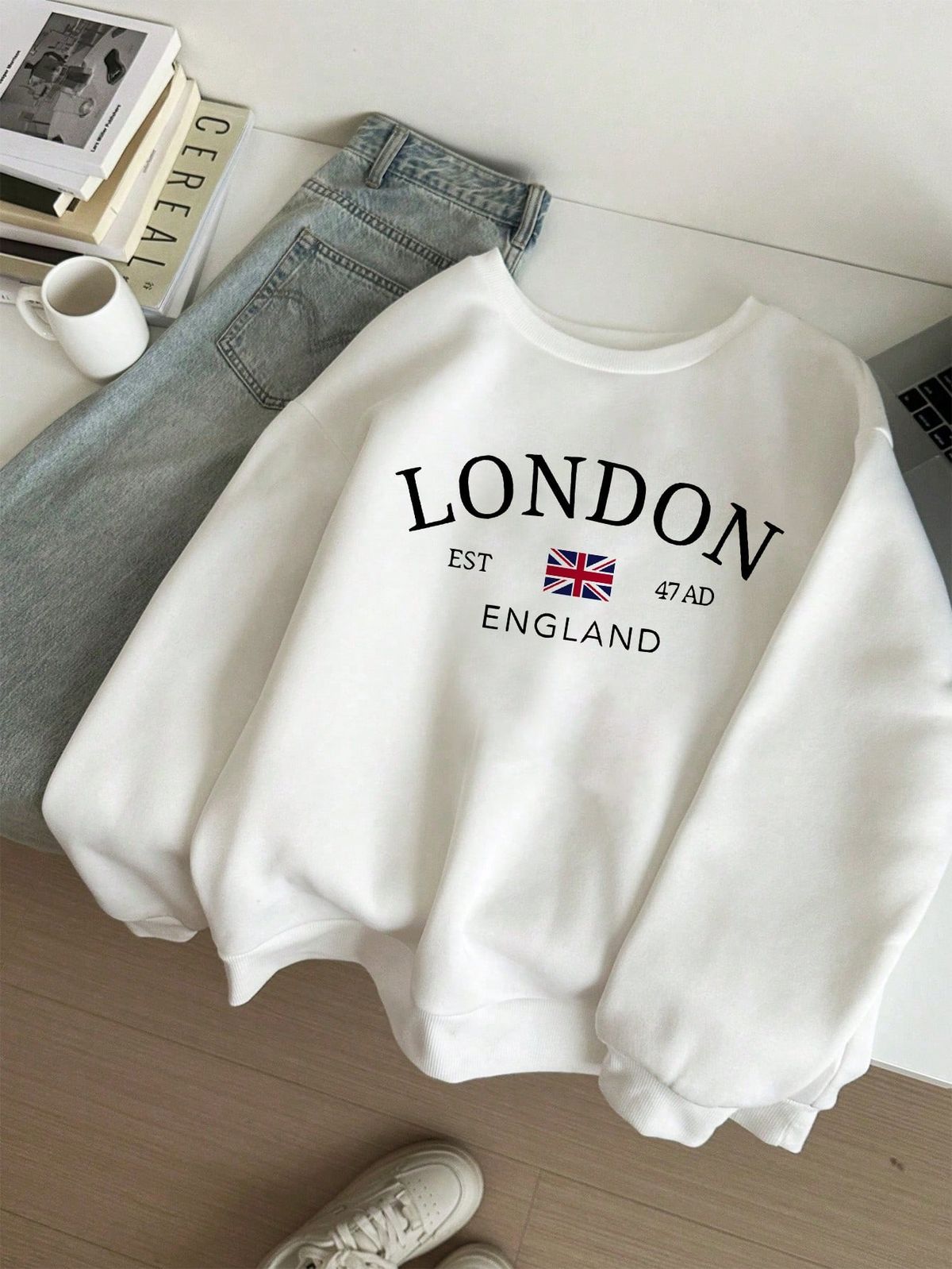 Casual Simple London Flag Print Pattern Loose Round Neck Long Sleeve Sweatshirt For Women Autumn And Winter