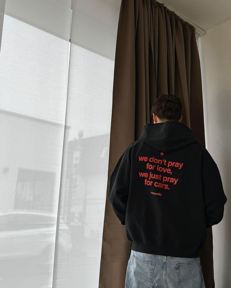 WE DONT PRAY FOR LOVE WE PRAY FOR CARS MEN HOODIES