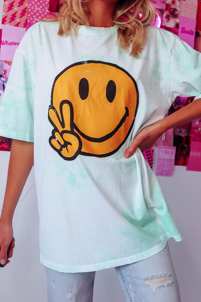 ALL SMILES OVERSIZED BOYFRIEND TEE