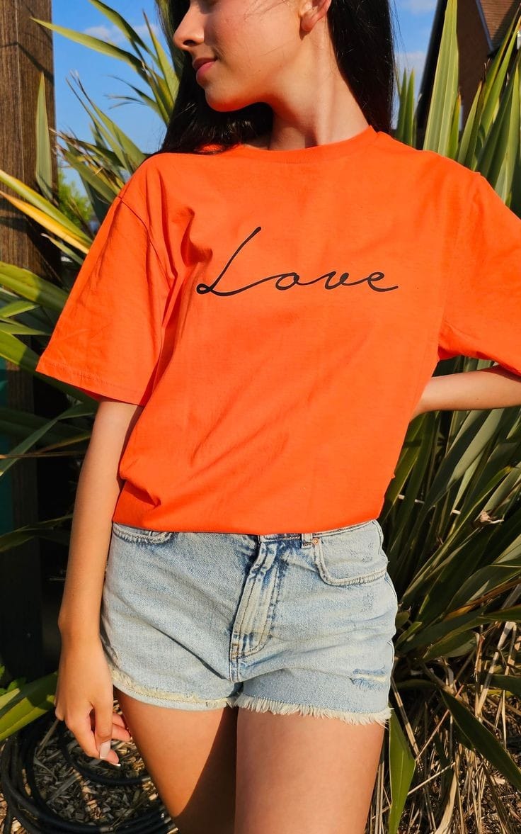 Love women's oversized tshirt