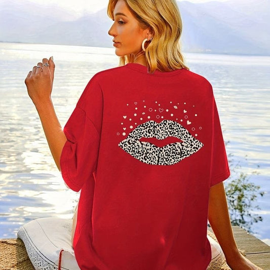 Leopard print lips women's oversized tshirt
