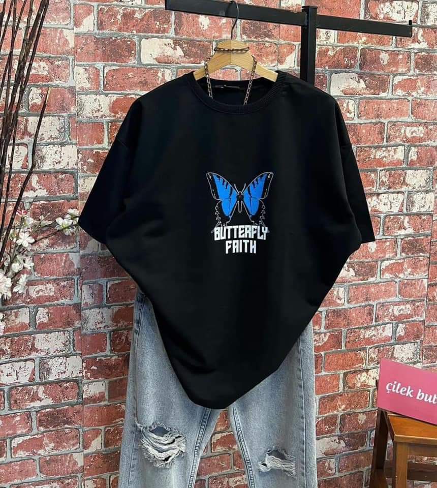 Butterfly women's oversized tshirt