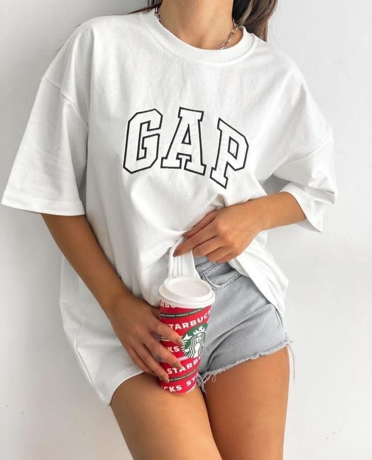 GAP women's oversized tshirt