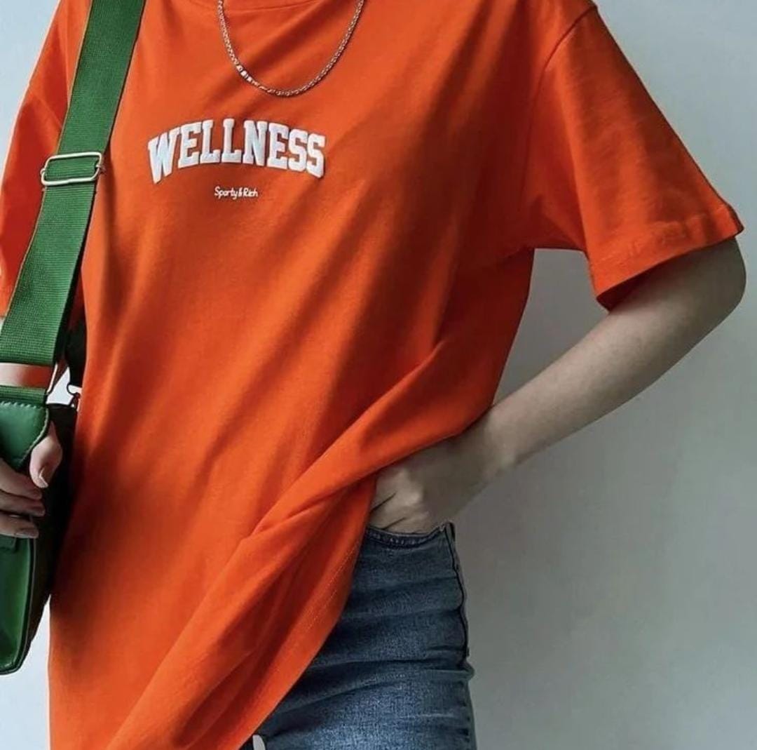 WELLNESS women's oversized tshirt