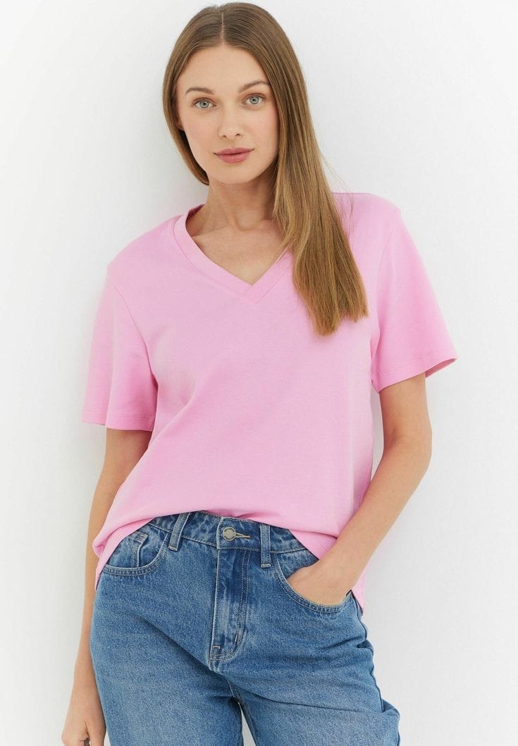 V-Neck women's basic tshirt regular fit